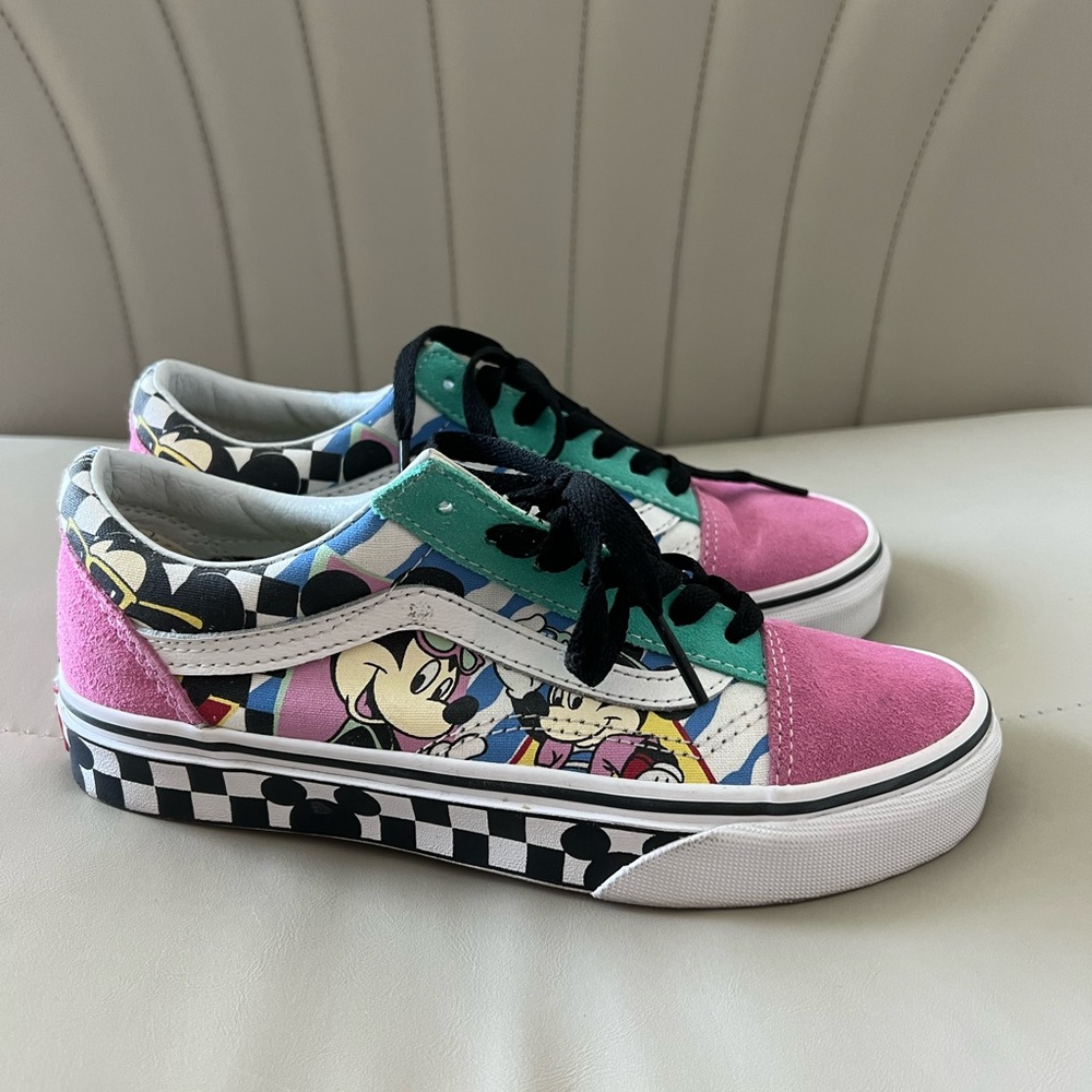 Vans Old Skool 80’s Mickey & Minnie 90th birthday Sneakers